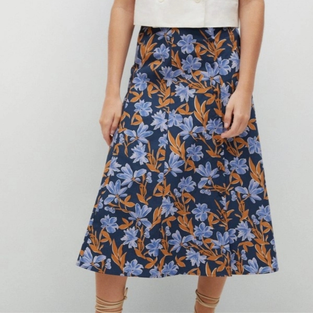 Mango MNG Midi Skirt Size Medium Blue Orange Floral Button Down Slit Boho Flowy